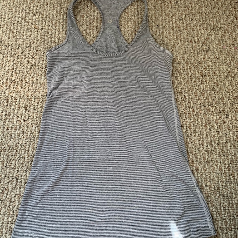 Lululemon tank